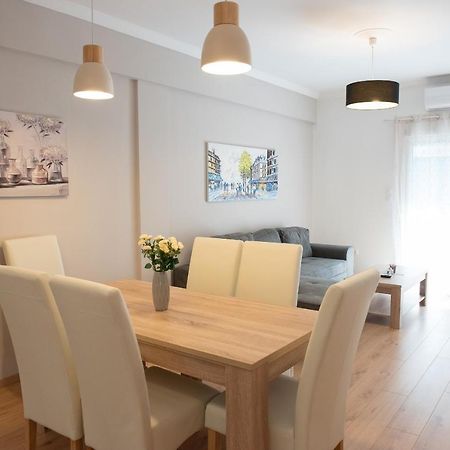 דירות אתונה Newly Renovated Flat 500M From Subway Station מראה חיצוני תמונה