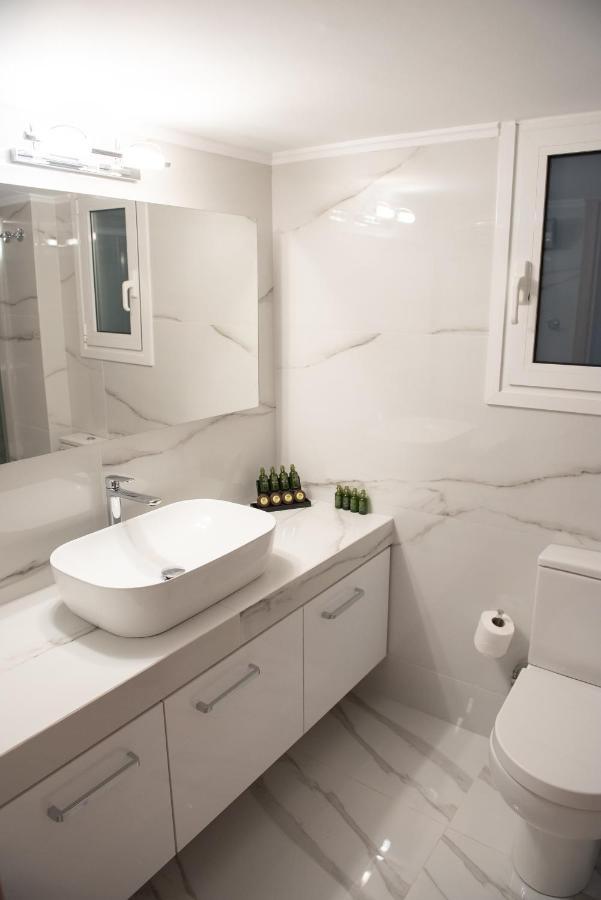 דירות אתונה Newly Renovated Flat 500M From Subway Station מראה חיצוני תמונה