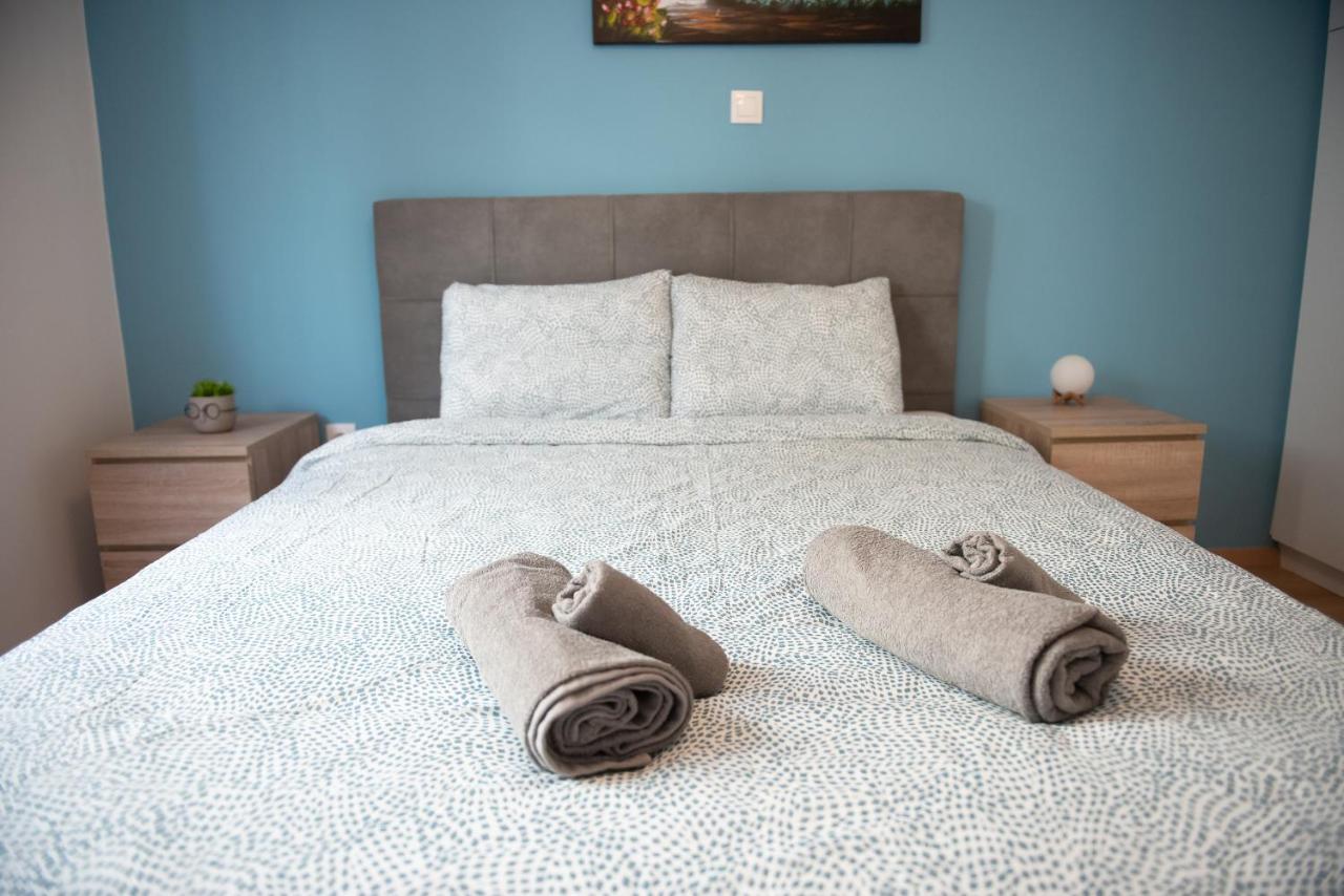 דירות אתונה Newly Renovated Flat 500M From Subway Station מראה חיצוני תמונה