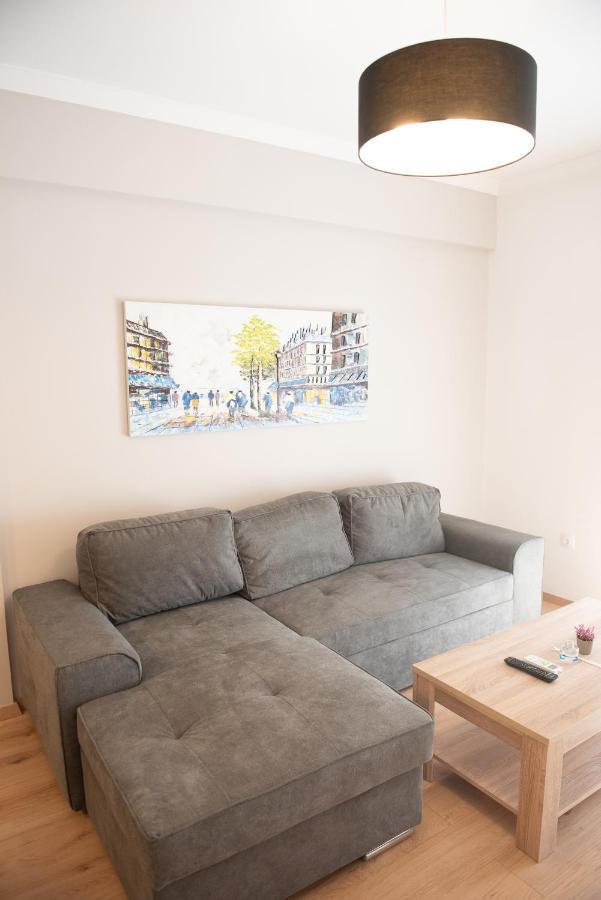 דירות אתונה Newly Renovated Flat 500M From Subway Station מראה חיצוני תמונה